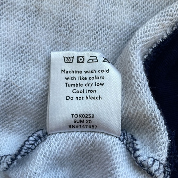 Draper James Natalie Sweatshirt in Navy Blue and White Gingham. Size Large. - Picture 13 of 14